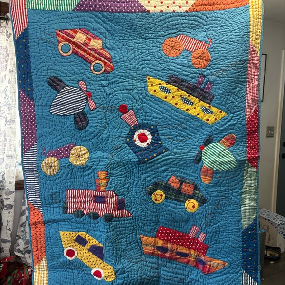 Toddler/Baby Quilt — only used one - Picture 2 of 8